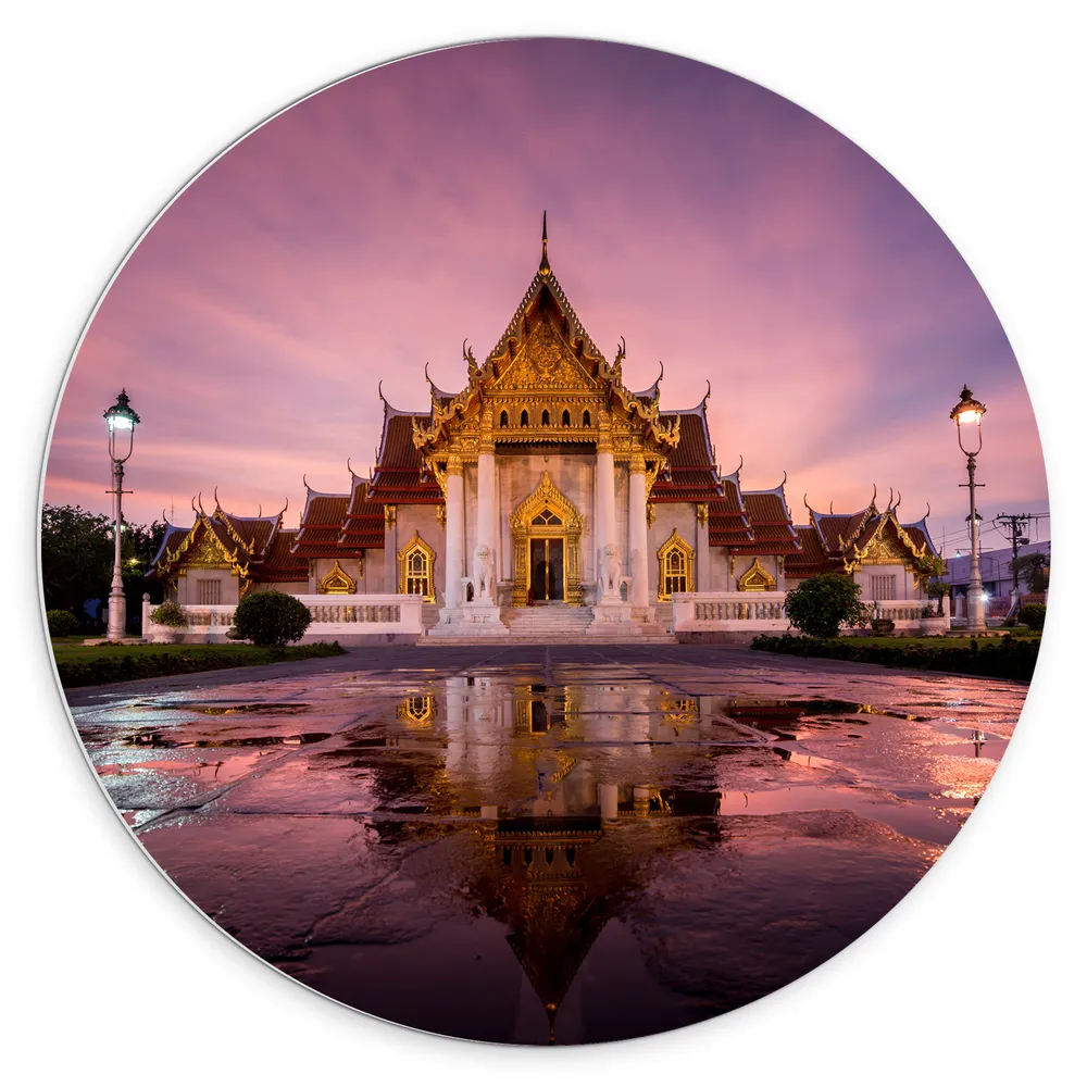 Dibond Muurcirkel - Boeddhistische Wat Benchamabophit Tempel met Gouden Details in Bangkok, Thailand