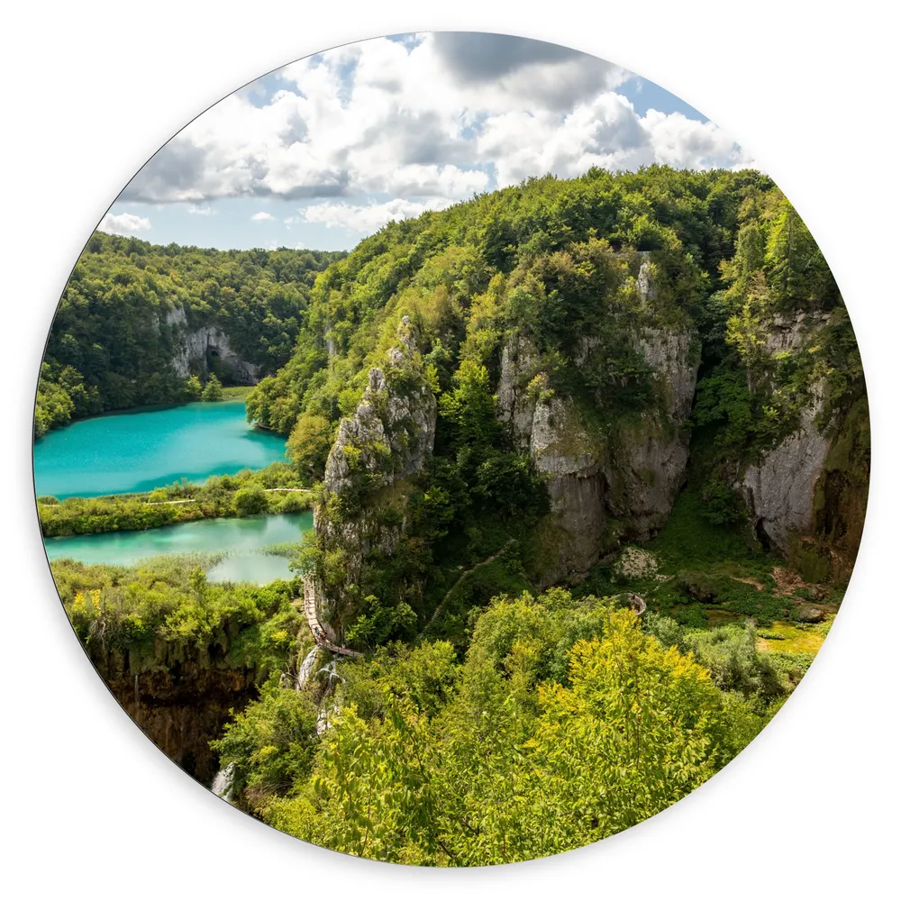 Dibond Muurcirkel - Blauwe Wateren bij Planten in het Nationale Park Plitvicemeren, Kroatië