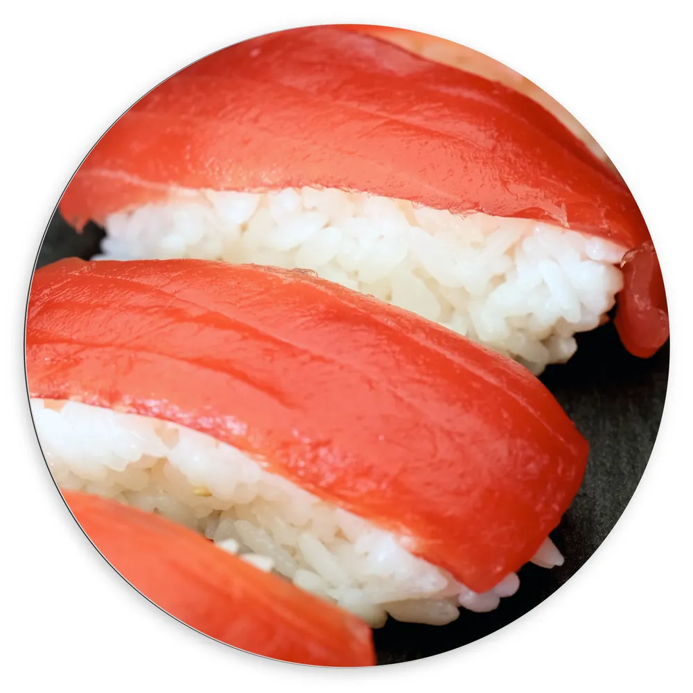 Dibond Muurcirkel - Rij Sushi Stukken met Tonijn