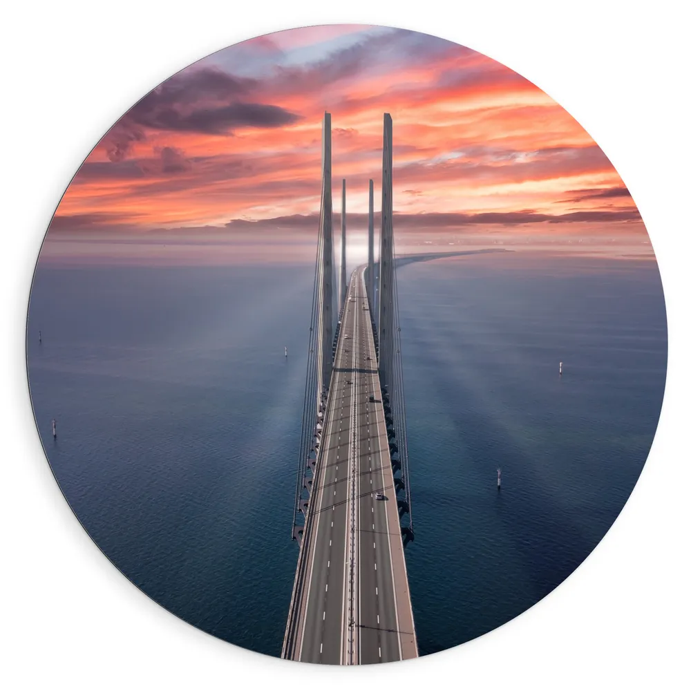 Dibond Muurcirkel - Ondergaande Zon bij Grote Autobrug boven het Water