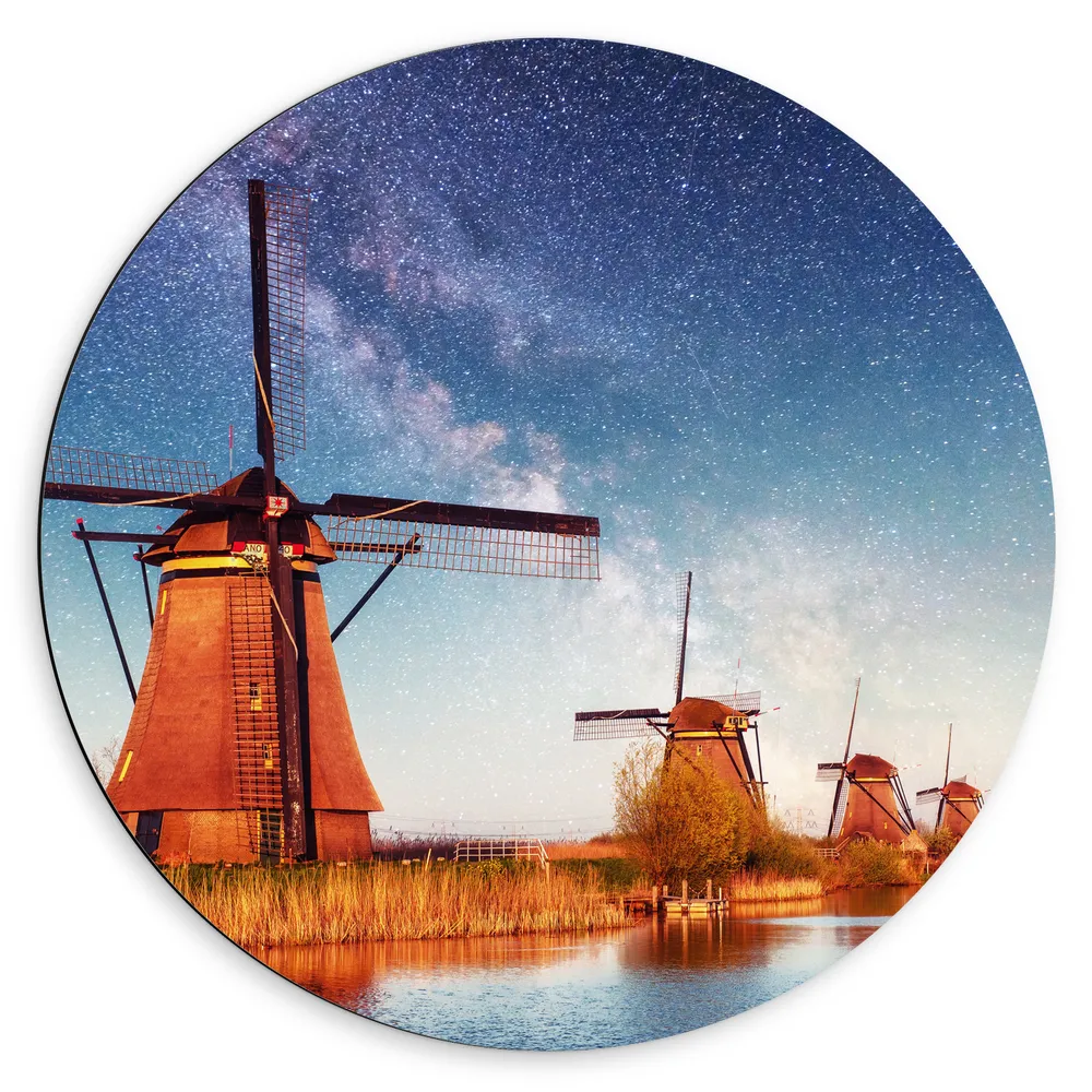 Dibond Muurcirkel - Rij Windmolens aan het Water onder Sterrenhemel