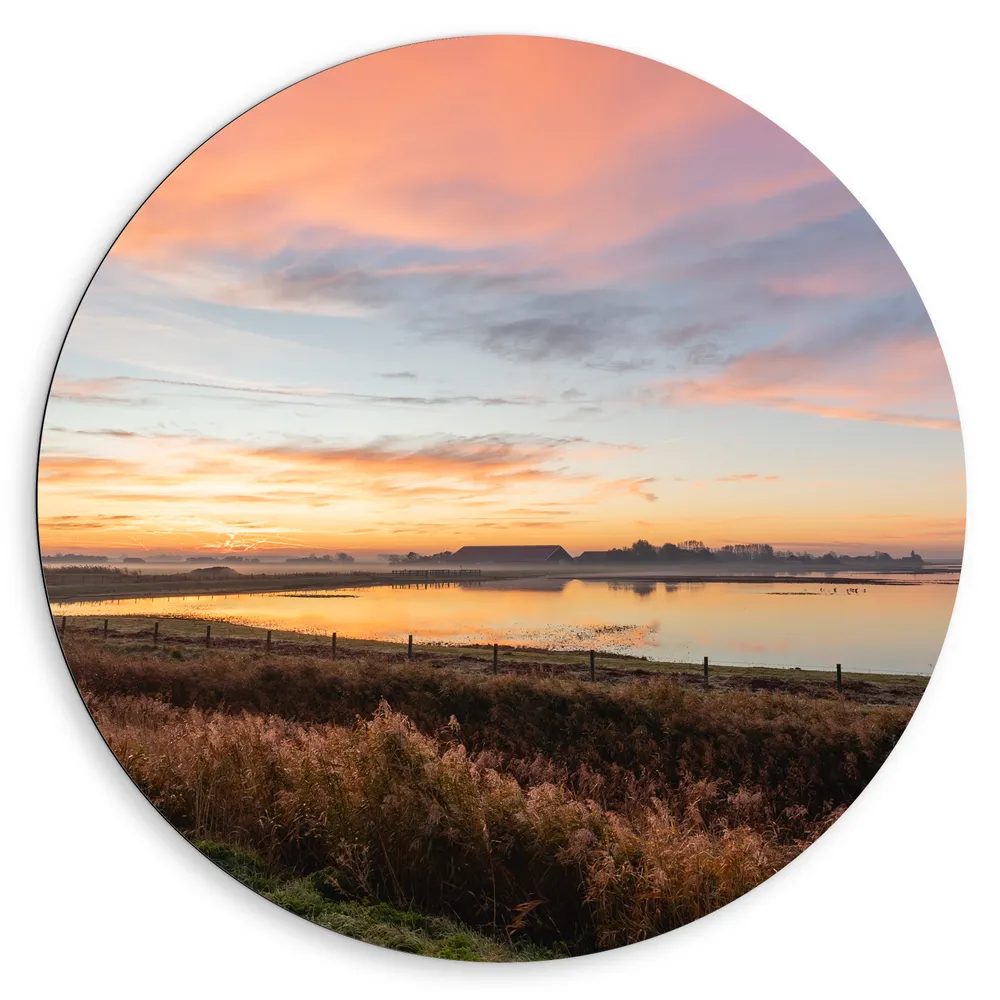 Dibond Muurcirkel - Zonsopkomst over Meren aan het Weiland in Nederland