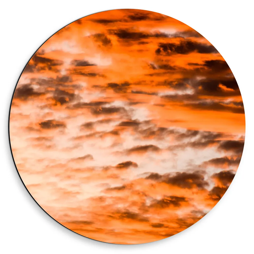 Dibond Muurcirkel - Witte Wolken in Kleurrijke Lucht door Zonsondergang