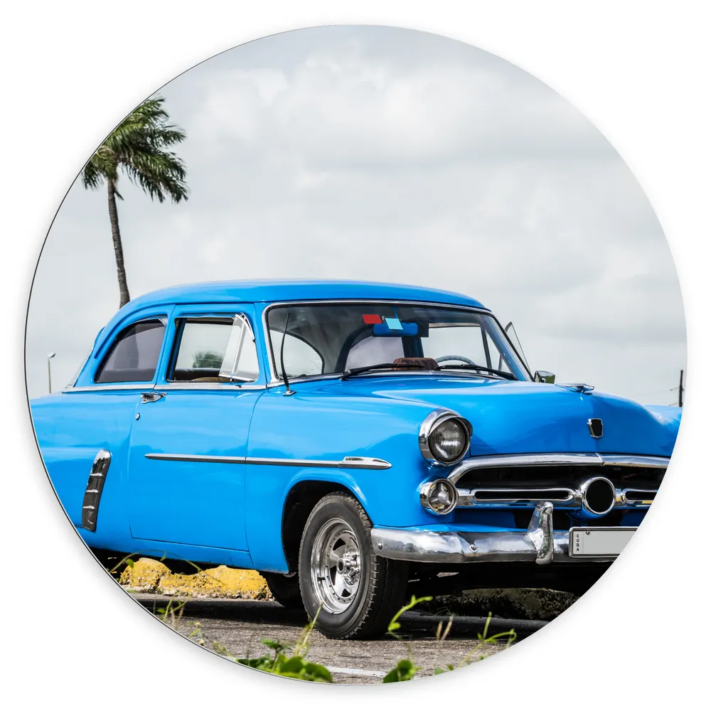 Dibond Muurcirkel - Oude Blauwe Vintage Auto bij Palmbomen