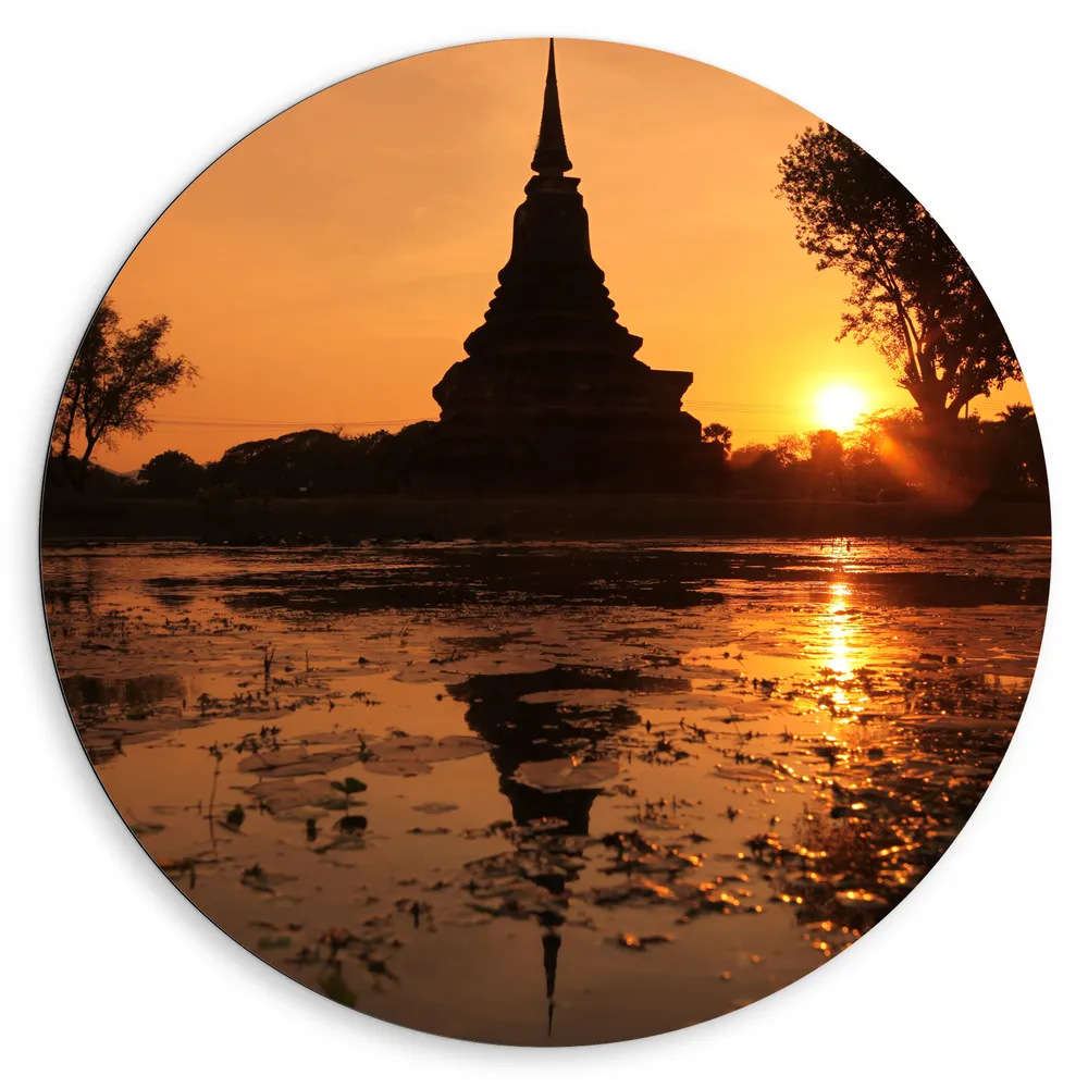 Dibond Muurcirkel - Silhouet van Tempel in Historisch Park Sukhothai, Thailand