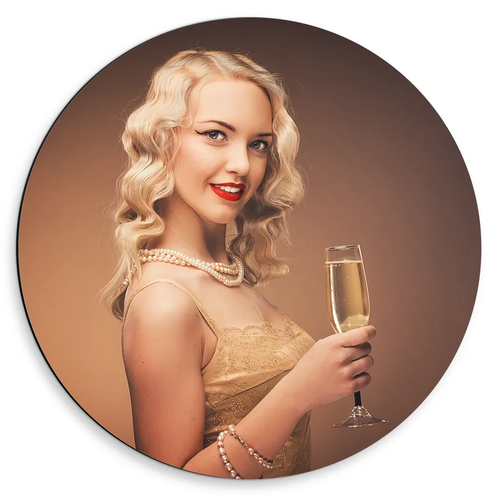 Dibond Muurcirkel - Vrouw - Makeup - Glas - Champagne - Sierraden