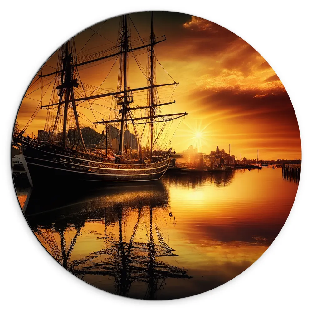 Dibond Muurcirkel - Zonnestralen van Zonsondergang op Zeilschip op het Water