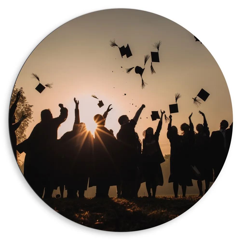 Dibond Muurcirkel - Studenten - Geslaagd - Zonsondergang